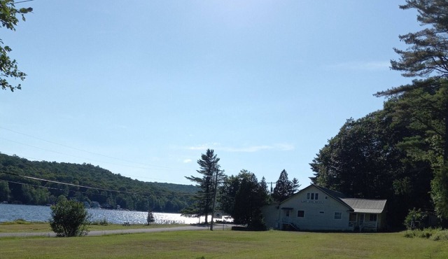 Lakefront Serenity Retreat with WiFi on Pristine Canada Lake