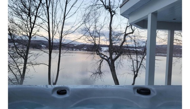 Lakefront Spa - Chez Bernard L'Hermite