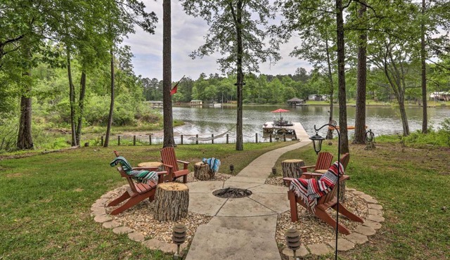 Lakefront Sparta Home Fire Pit, Dock and Kayak