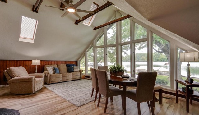 Lakefront St Marys Getaway with Boat Dock and Fire Pit