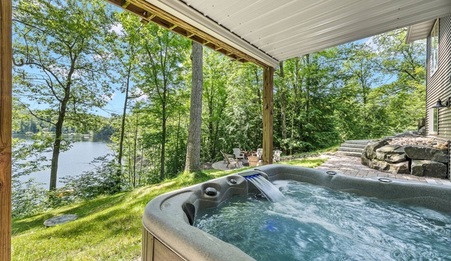 Lakefront Stay Near Harrison Hills Trails