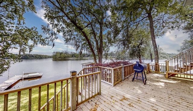 Lakefront stunner with large screened-in porch