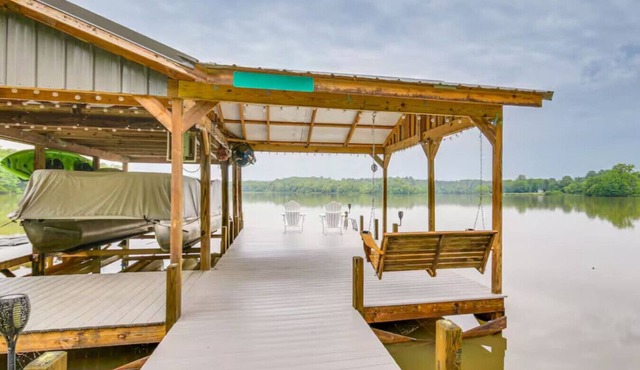 Lakefront Sunsets| Private Dock | Kayaks & Fishing