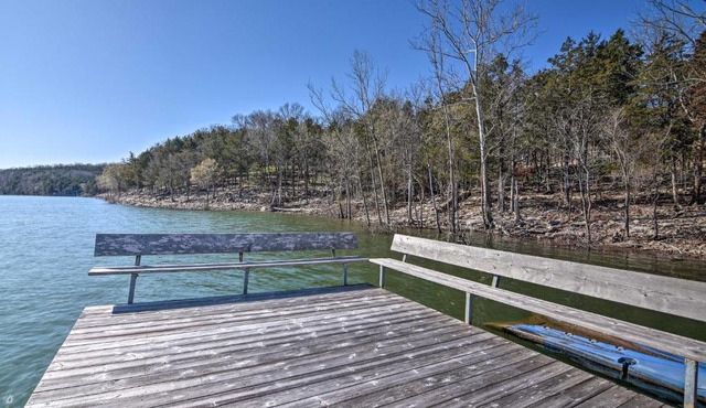 Lakefront Table Rock Getaway w/Private Swim Dock!