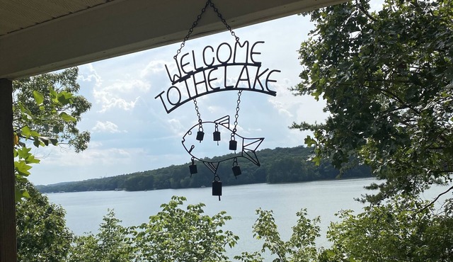 Lakefront Tillery Getaway- Forever views of Morrow Mountain