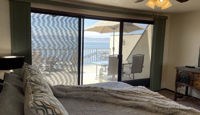 Lakefront Townhouse Condo