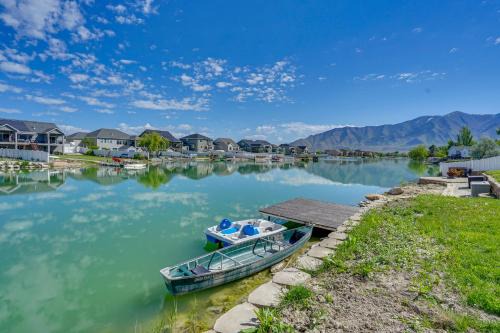 Lakefront Utah Home with Private Beach, Dock and Canoe