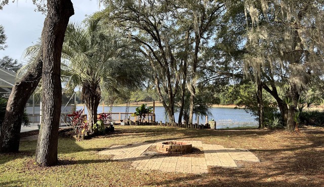 Lakefront Vacation home in Ocala National Forest