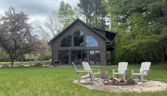 Lakefront Vacation Home