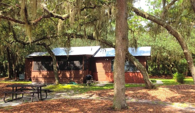 Lakefront Weekend Getaway with a Private Dock near the Ocala National Forest, Florida