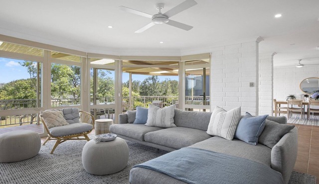 Lakefront with room for all the family