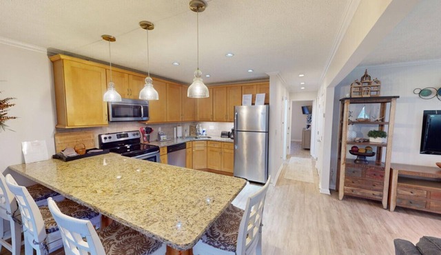 Lakefront Woodson Bend 97-1