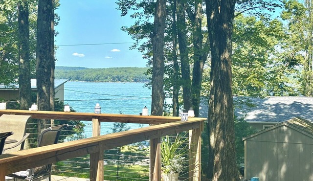 Lakehouse Getaway – Modern Comfort and Great Views on Lake Wallenpaupack