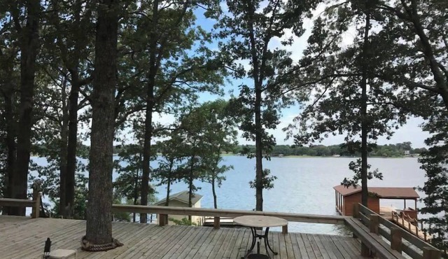Lakehouse Getaway!