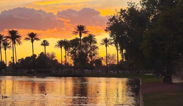 Lakehouse in Old Litchfield Park