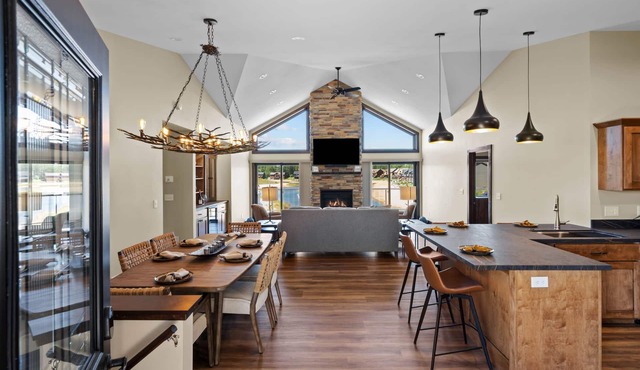 Lakehouse on Beach Lake, Wi Hot Tub and Screened in Porch near Castle Rock Lake