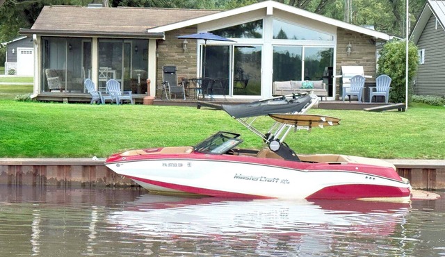 Lakehouse on the Canal