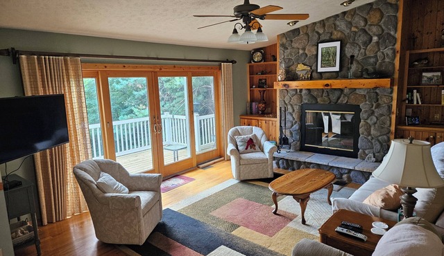 Lakehouse Retreat near Historic Milton, Wisconsin