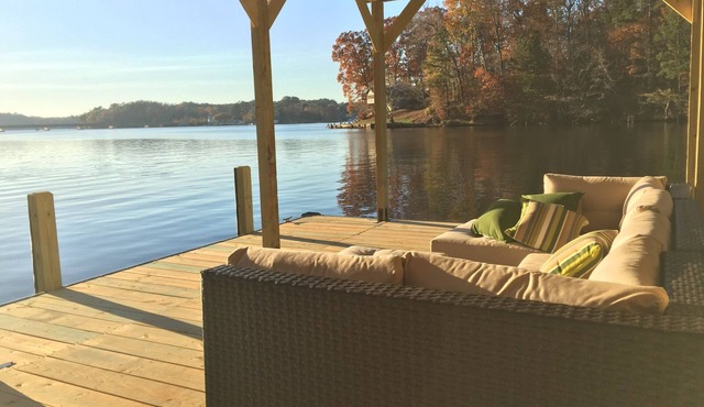 Lakehouse w/large dock, big water view & priv. swimming beach <1 hr from ATL