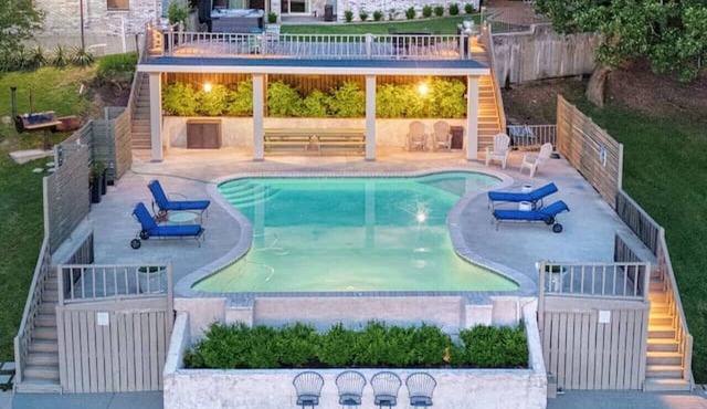 Lakehouse w/Pickleball Court ~Pool ~Hot Tub ~Dock