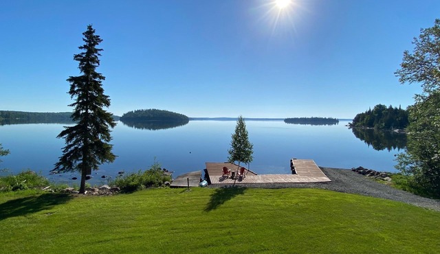Lakehouse105 Bear Den