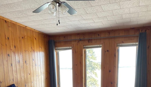 Lakehouse105 cottage