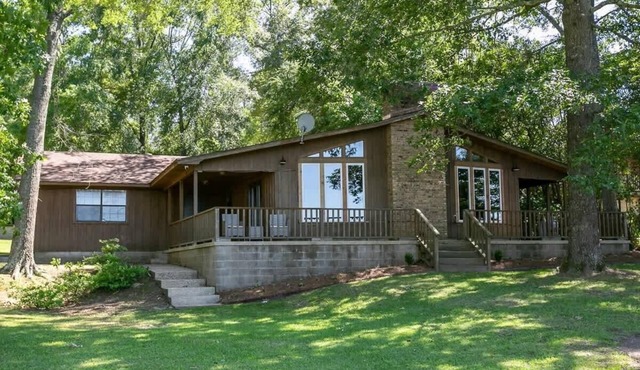 lakelife @ claiborne | LakeFront ; Sleeps 14; Ramp