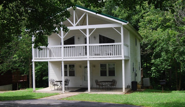 LakePointe's Super Cabin - No Cleaning Fees!