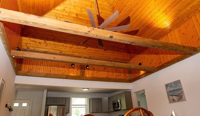 LakePointe Shores #4 -Beautiful cottage Madison on the Lake