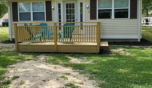 LakePointe Shores #5. 2 Bed 1 Bath Madison on the Lake