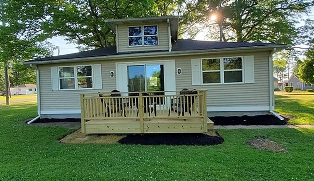 LakePointe Shores #9 Tranquil 3 bedroom cottage, enchanting Madison on the Lake
