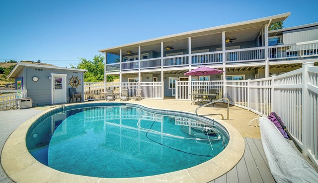 Lakeport Home w/Stunning Lake & Mountain Views