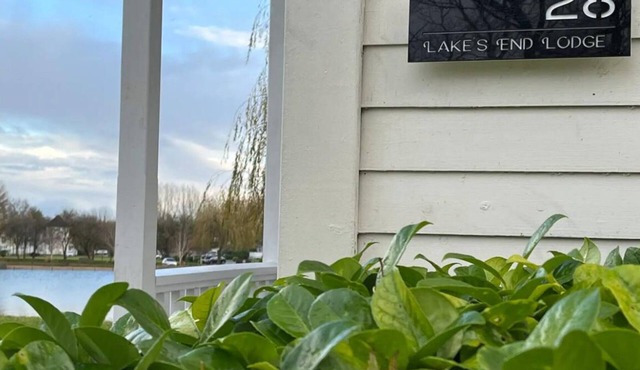 Lake’s End Lodge.