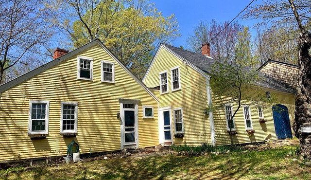 Lakes Region! Historic 200+ Year Old Beautiful Cape 1 mi from Squam Town Beach