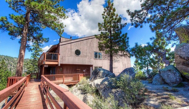 Lakescape - Lake View Condo w/Hot Tub (HNC0693)