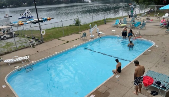 Lakeshore Camping Glamping 238