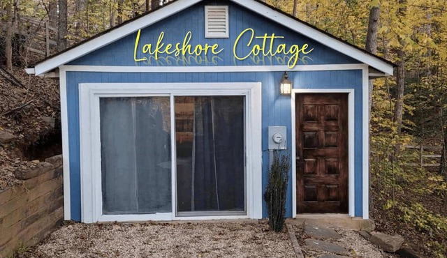 Lakeshore Cottage Lake Lanier | Privacy, Free Wifi