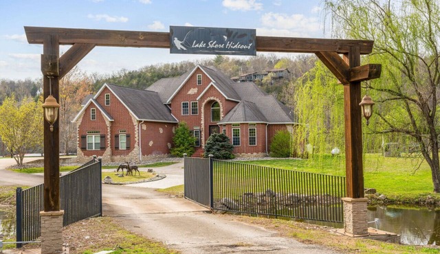 Lakeshore Hideout: Spacious Family Retreat with Private Dock & Prime Trout Fishing!