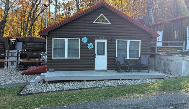 Lakeside 1-Bedroom Home with Fireplace, Full Kitchen, Decks & Utilities Included