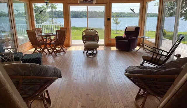 Lakeside A-frame Cottage