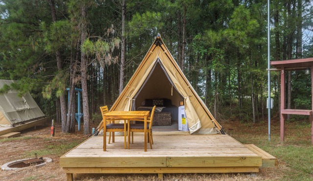 Lakeside A-Frame | Waterfront Stay Lake Views