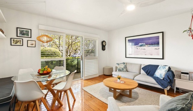 Lakeside Apartment - Convenience