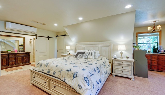 'Lakeside Bear Lodge' Studio: 9 Mi to Bass Lake!