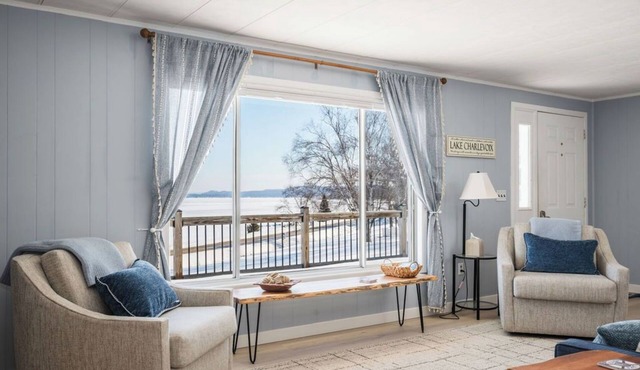 Lakeside Bliss: Your Ultimate Four-Season Retreat
