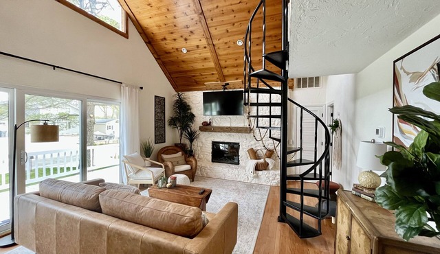 Lakeside Boutique Home 🔹 Hamilton County