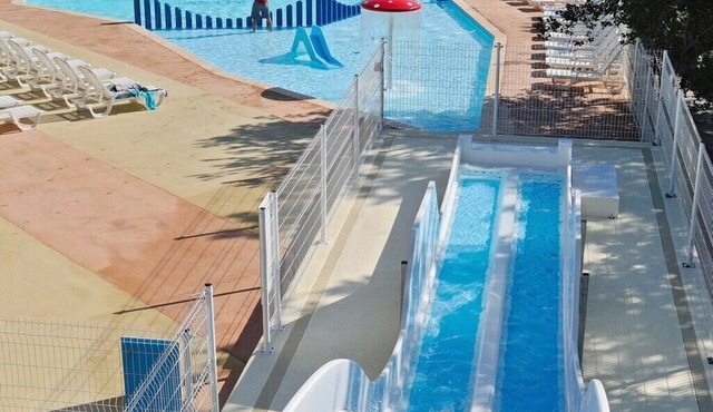 Lakeside bungalow! All in comfort! Pets welcome!