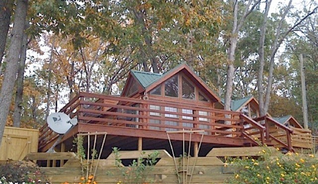 Lakeside Cabin...Beach Included