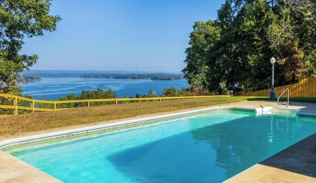 Lakeside Cabin minutes from major wedding venues - POOL and 10 person swim spa