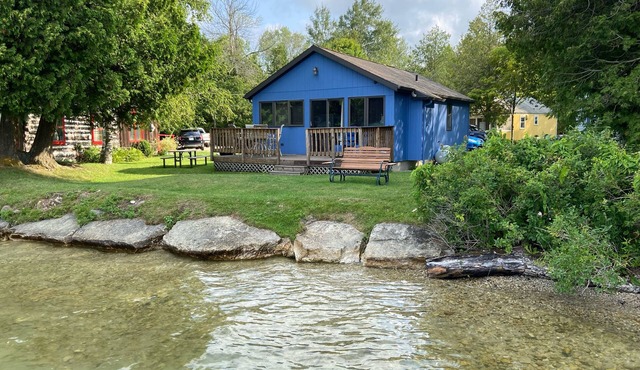 Lakeside Cabin on Kangaroo Lake - playground for kids!