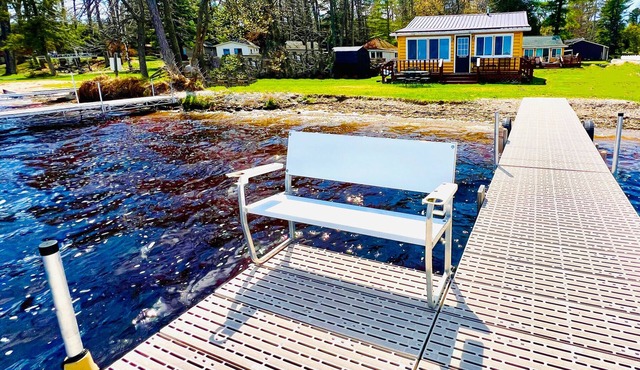 Lakeside Cabin on Lake Noquebay - Including Your Own Pier, Kayak/Canoes, & More!